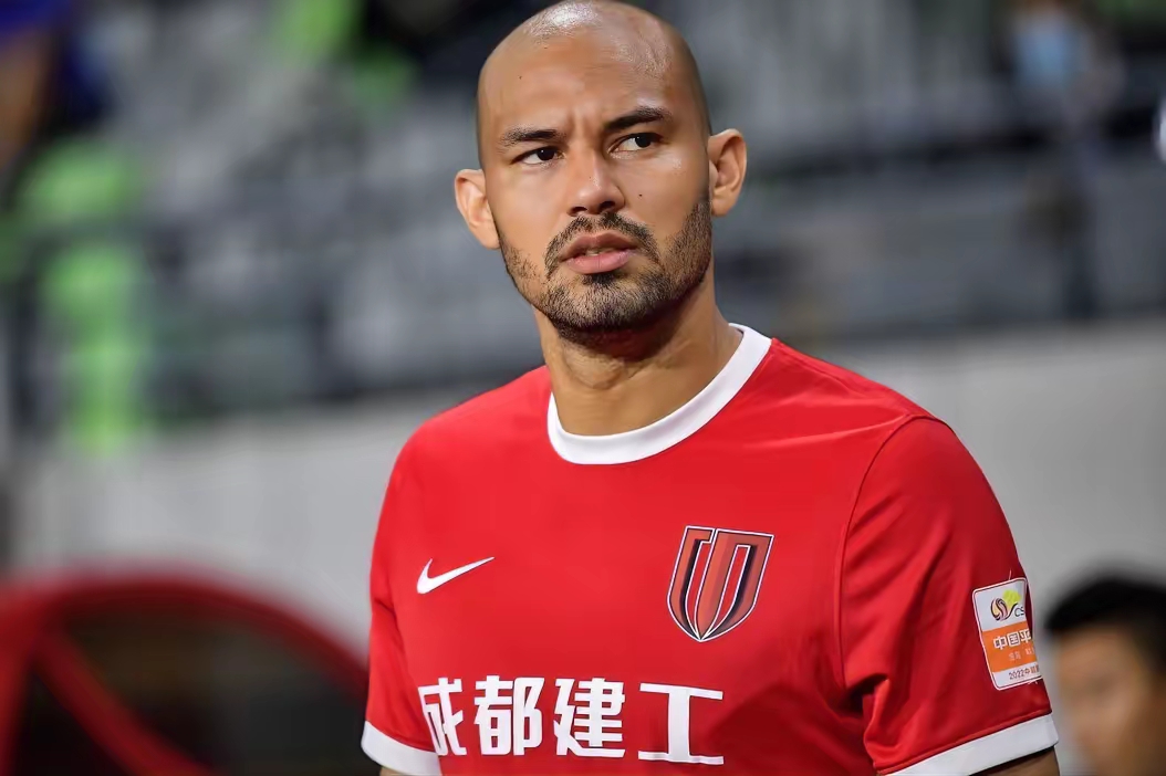 包含国王杯赛后再迎强敌，成都蓉城内部沟通，主帅态度：悬念犹存，身体对抗强度拉满的词条